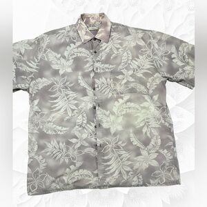 Hawaiian Print Men’s Casual Short Sleeve Button Down Shirt.